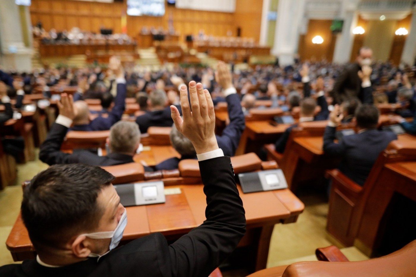 Obligativitatea aderării la Pilonul 2 de pensii, eliminată de PSD. Reacția PNL, contrară măsurii social-democraților