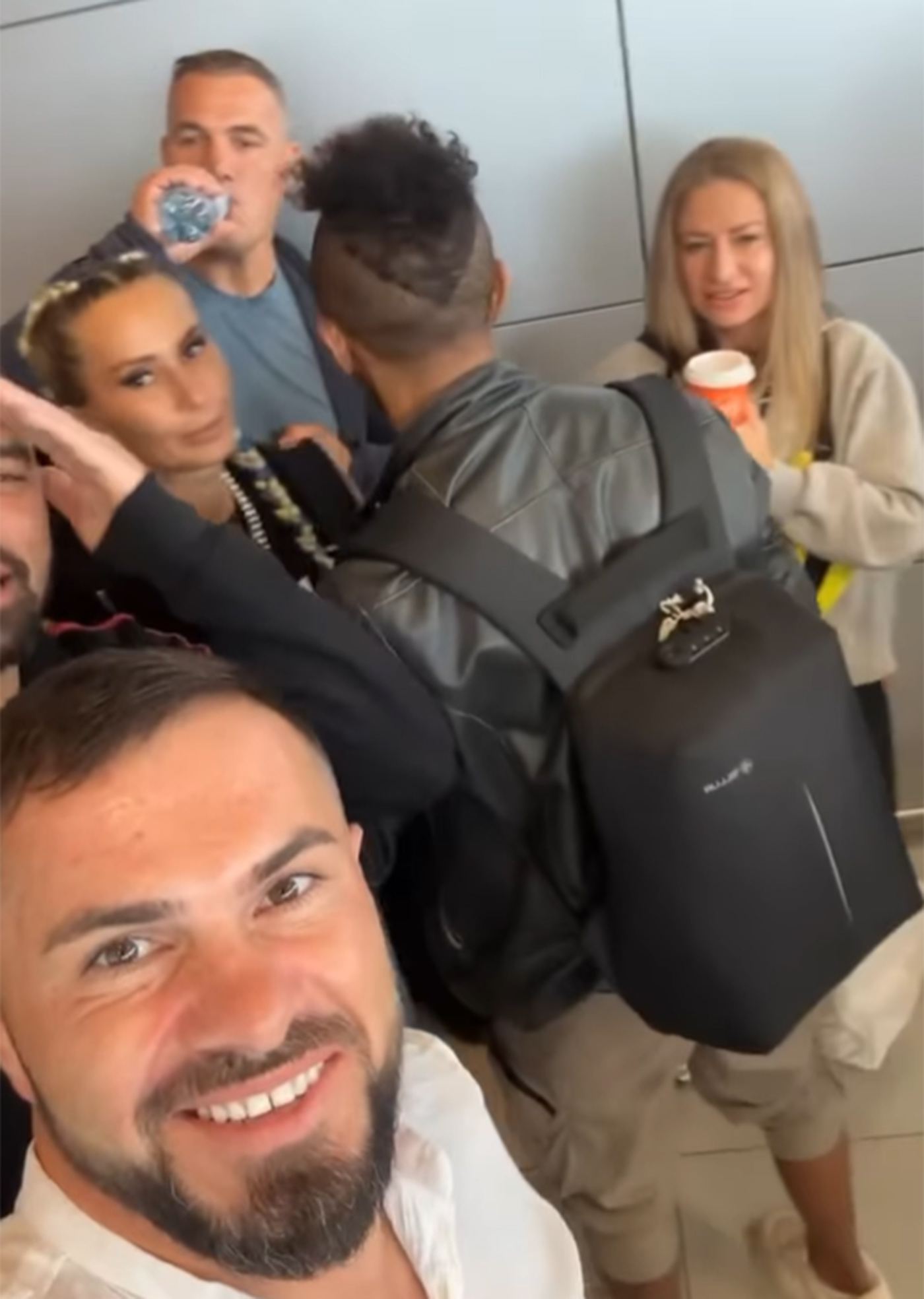 Cum a ajuns să arate Ionuț Iftimoaie acum, la o lună după ce a fost eliminat de la Survivor și s-a întors la traiul bun din România! Luptătorul slăbise 8 kilograme și chipul său era transformat total | FOTO