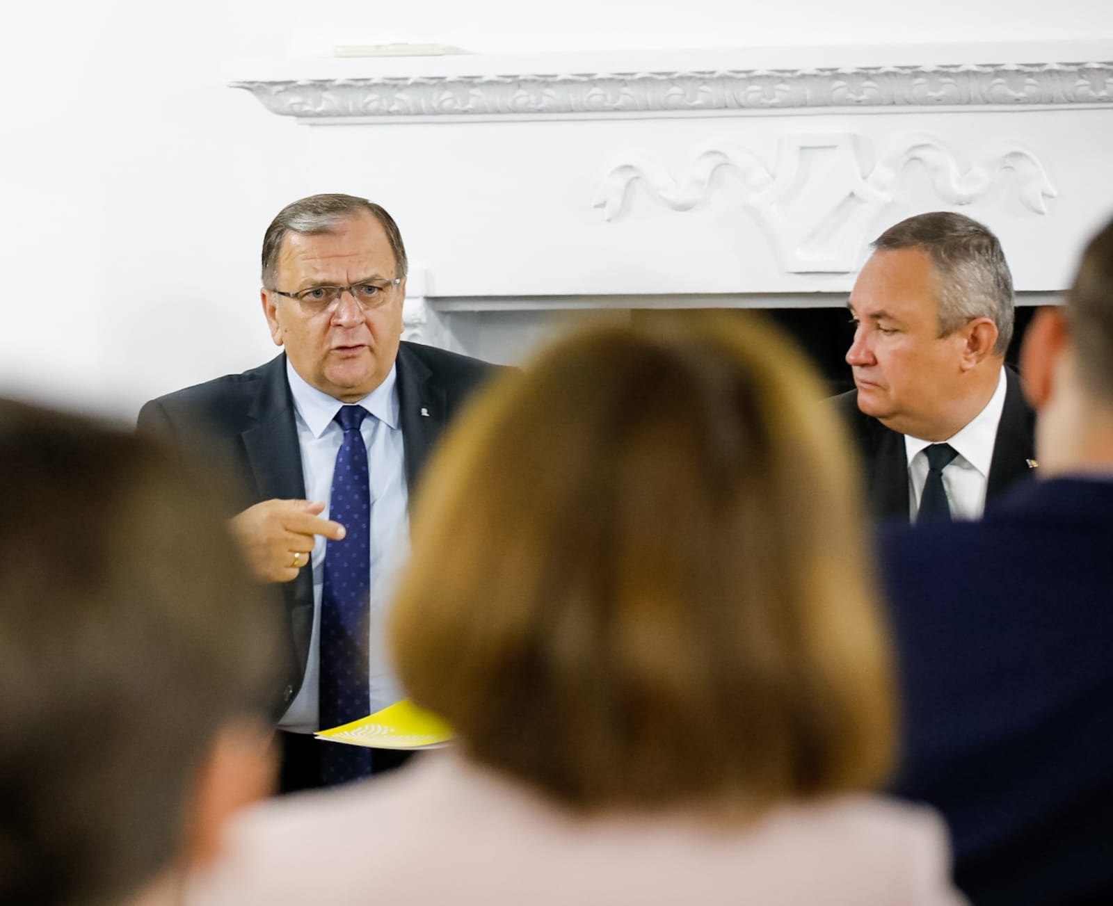 Ciucă solicită accelerarea implementării proiectelor de investiții în teritoriu
