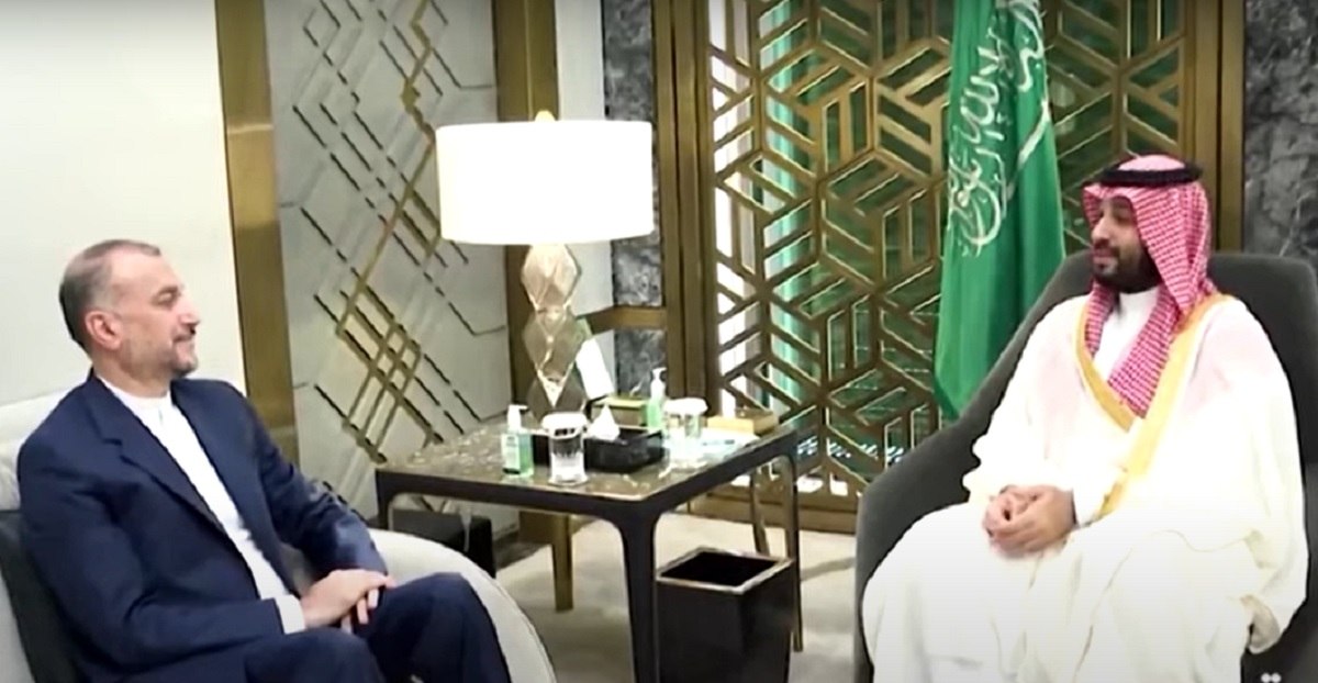 Şeful diplomaţiei iraniene, discuţie „sinceră” cu prinţul moştenitor al Arabiei Saudite