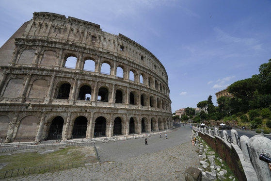 Alertă la Roma. Invazie de șobolani la Colosseum