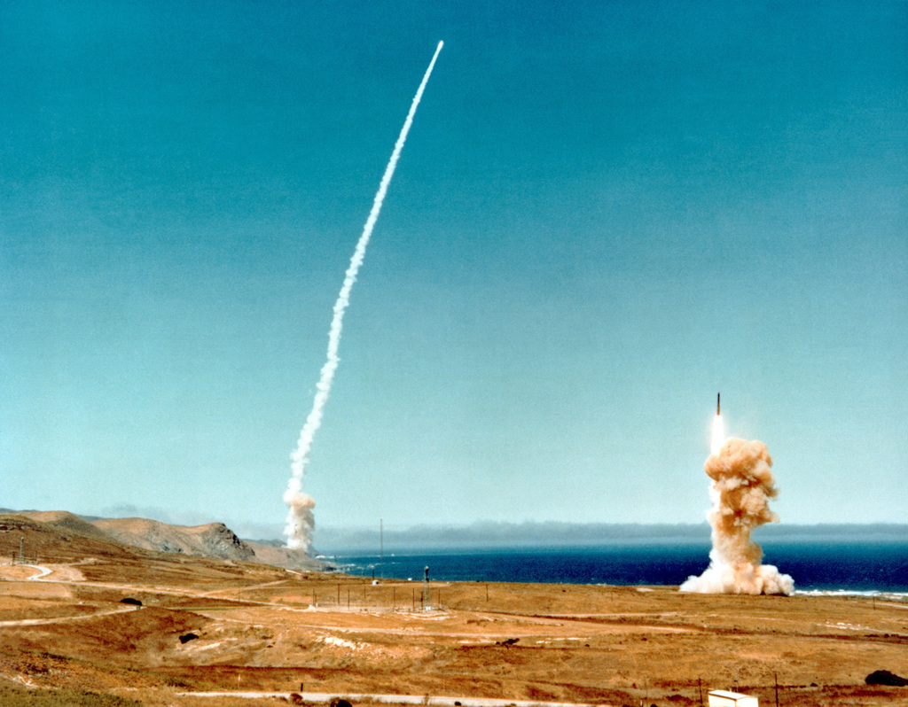Frisoane la Moscova. SUA au testat cu succes o rachetă balistică intercontinentală / Ce forță are Minuteman III