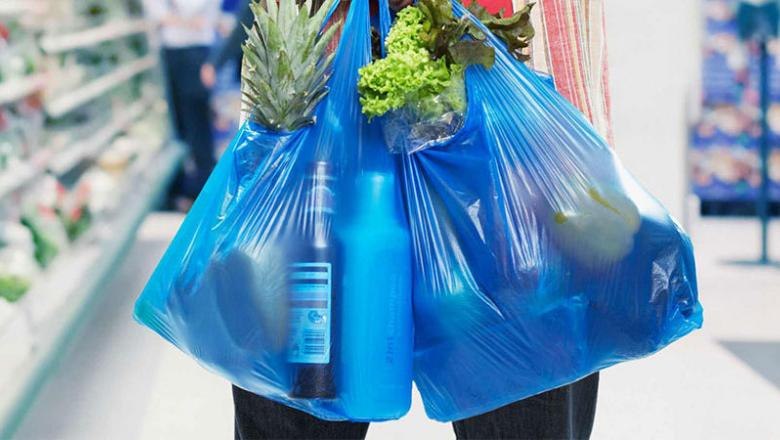 Guvernul suedez va elimina taxa pentru pungile din plastic