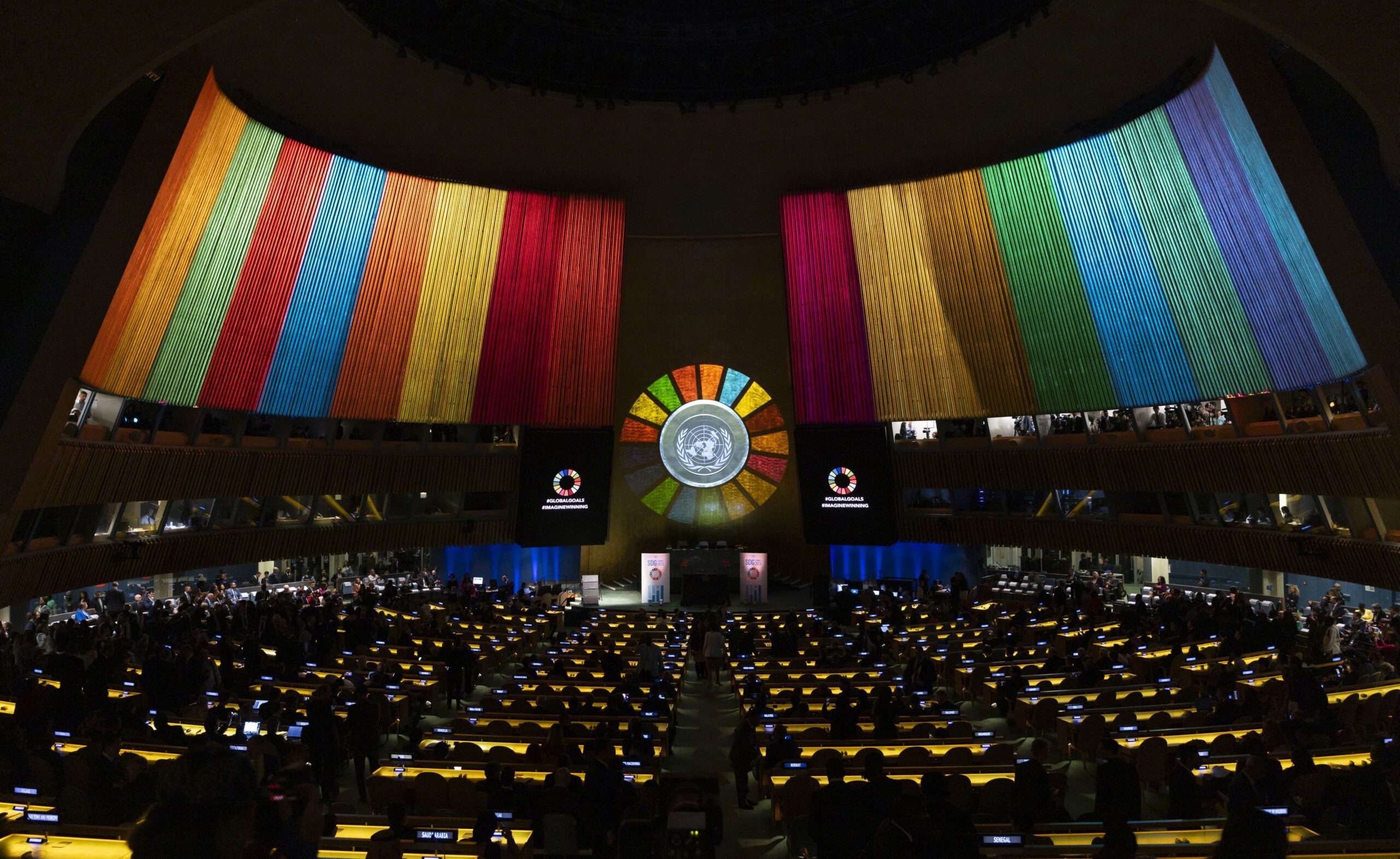 Culori care promovează țelurile ONU sau drepturile comunității LGBTQ? Erdogan se plânge: „Mă deranjează”