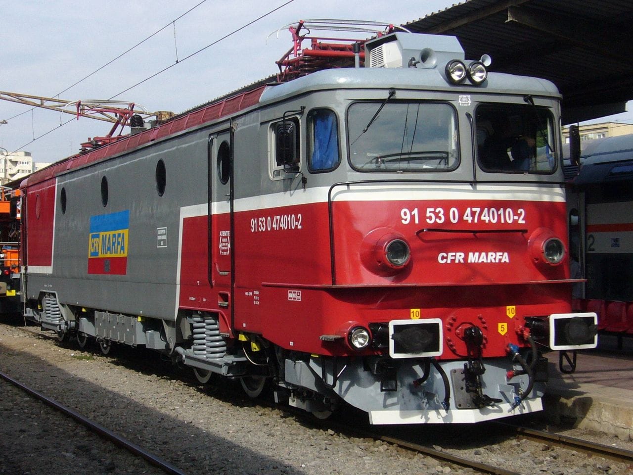 Motivul principal care a oprit circulaţia trenurilor pentru 2 ore. Ce salariul are personalul feroviar din România