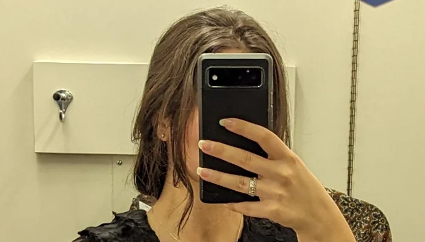 Cum s-a îmbrăcat această femeie la o NUNTĂ. Când au văzut-o, ceilalți invitați și-au făcut cruce