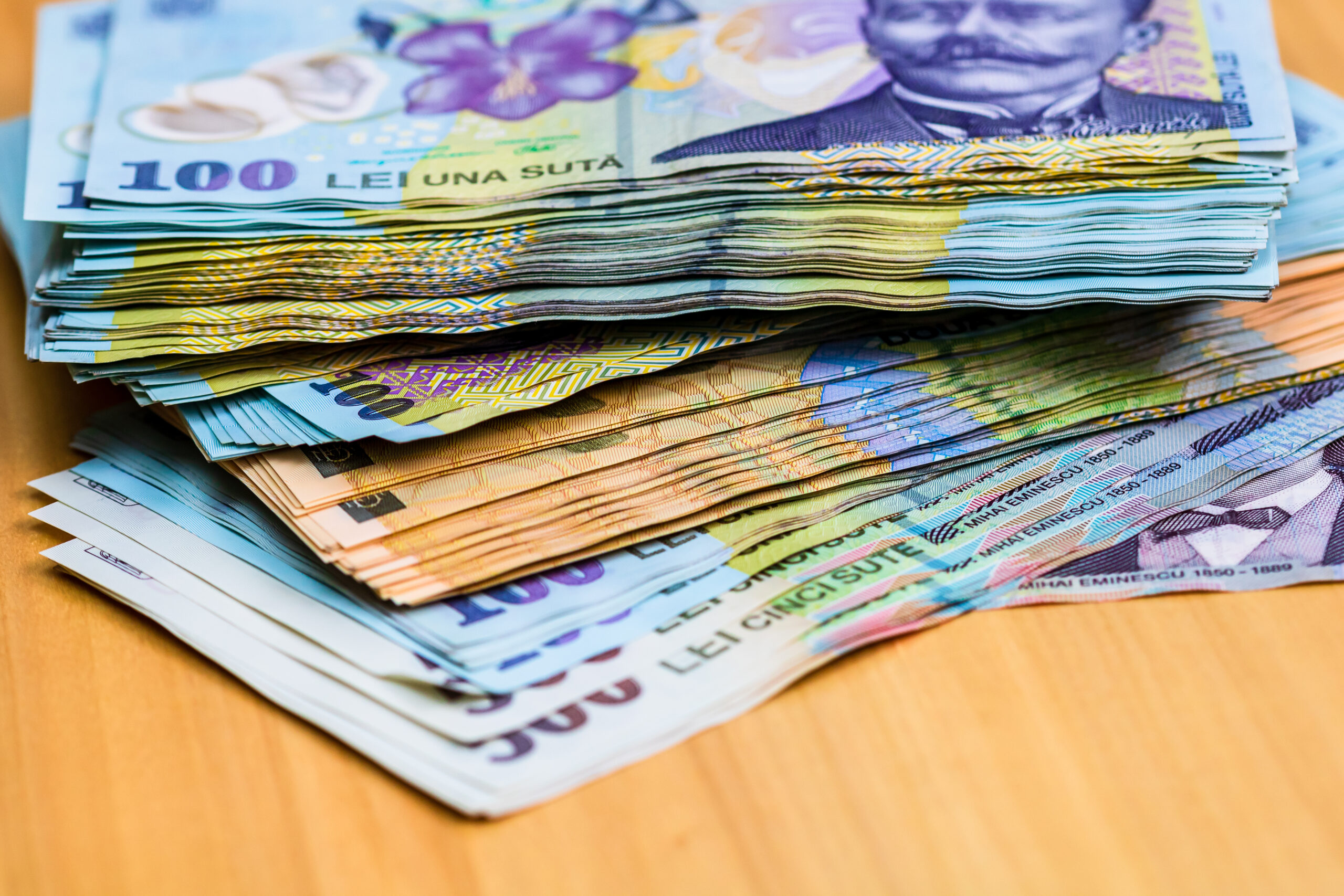 INS, vești pozitive pentru economia României. PIB-ul, în creștere cu 0,9% în Trimestrul II