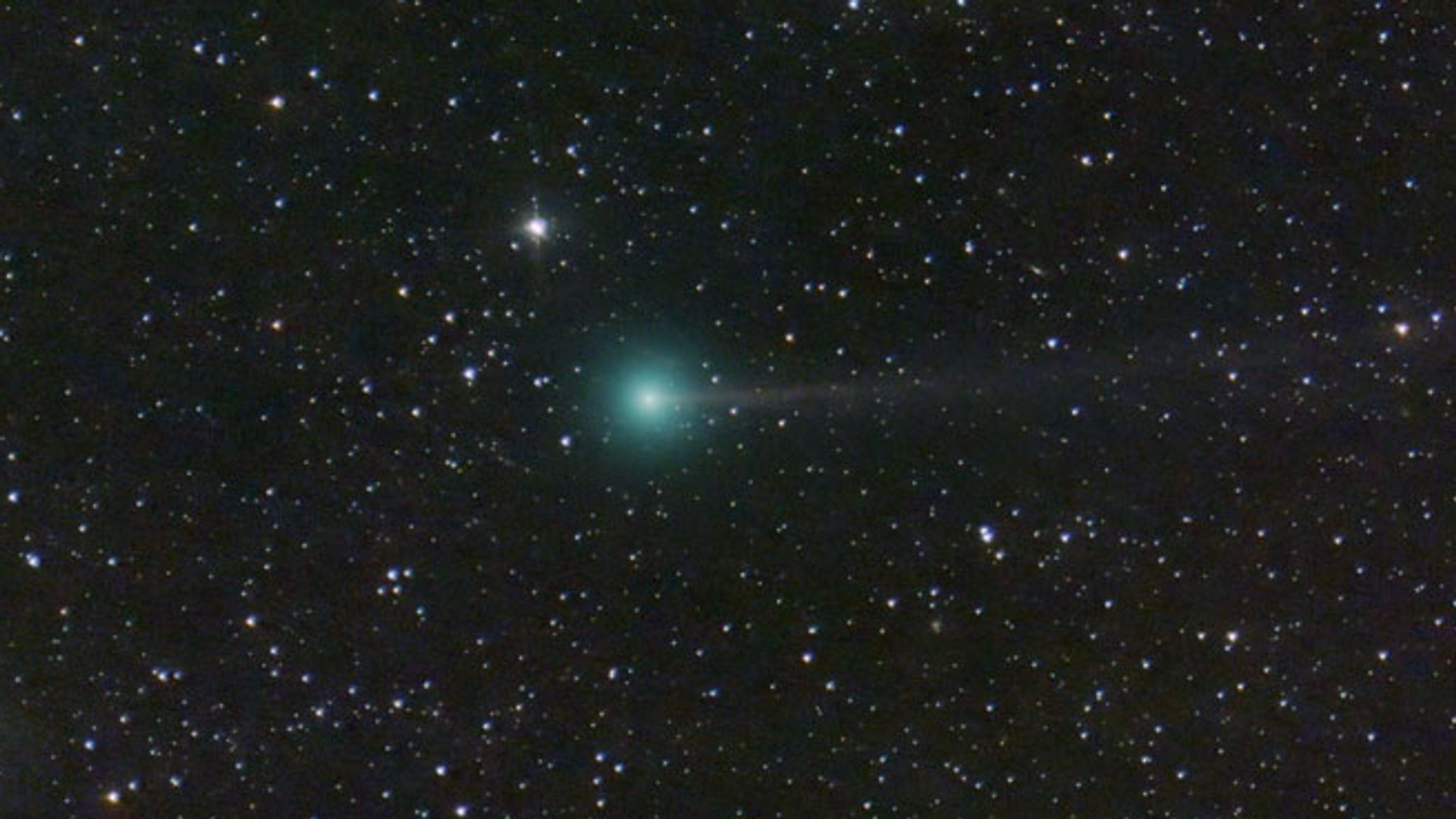Cometa Nishimura trece pe lângă Pământ. Iată cum o poți vedea