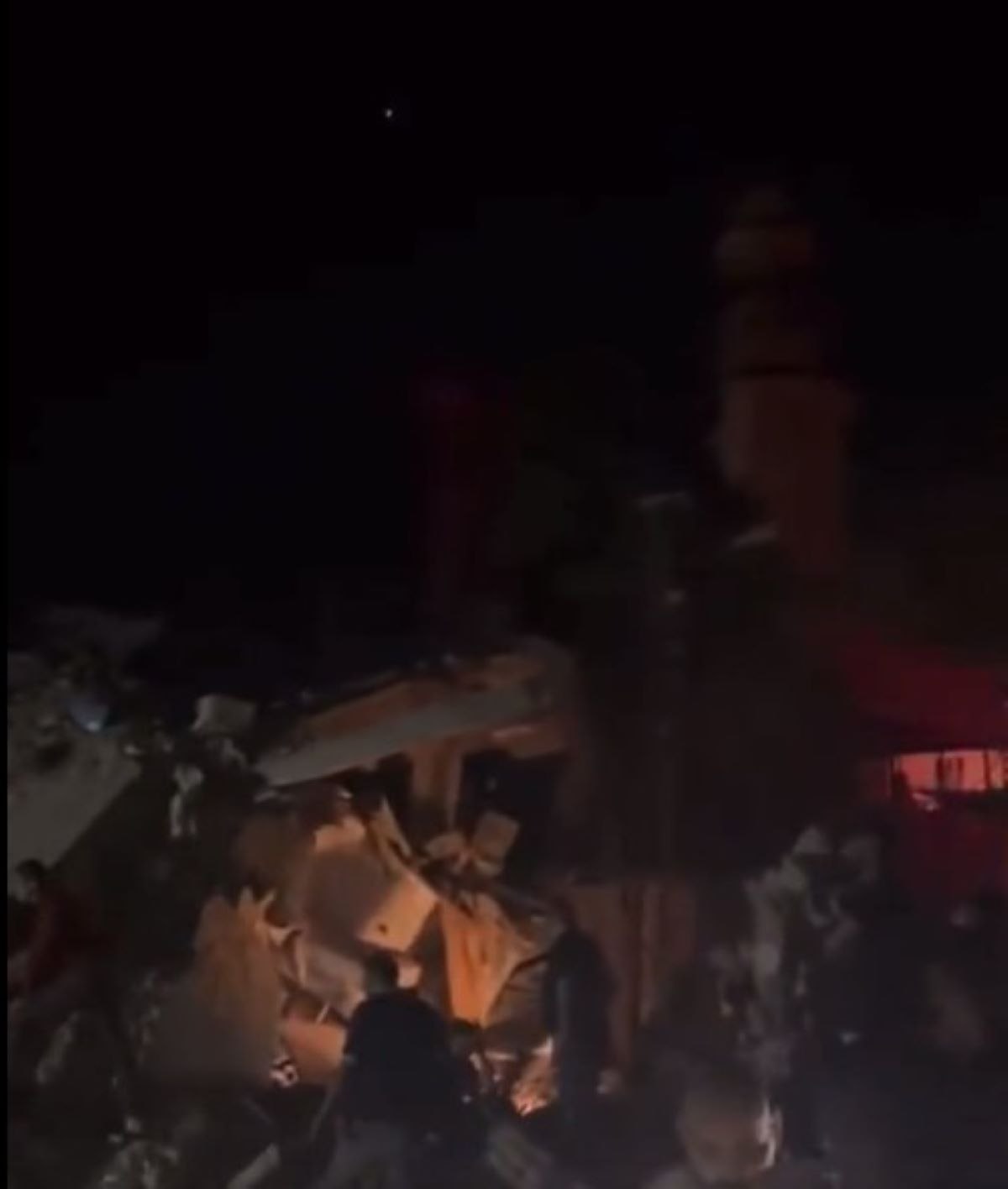 Atac aerian asupra celei mai vechi biserici din Gaza, care adăpostea musulmani și creștini VIDEO