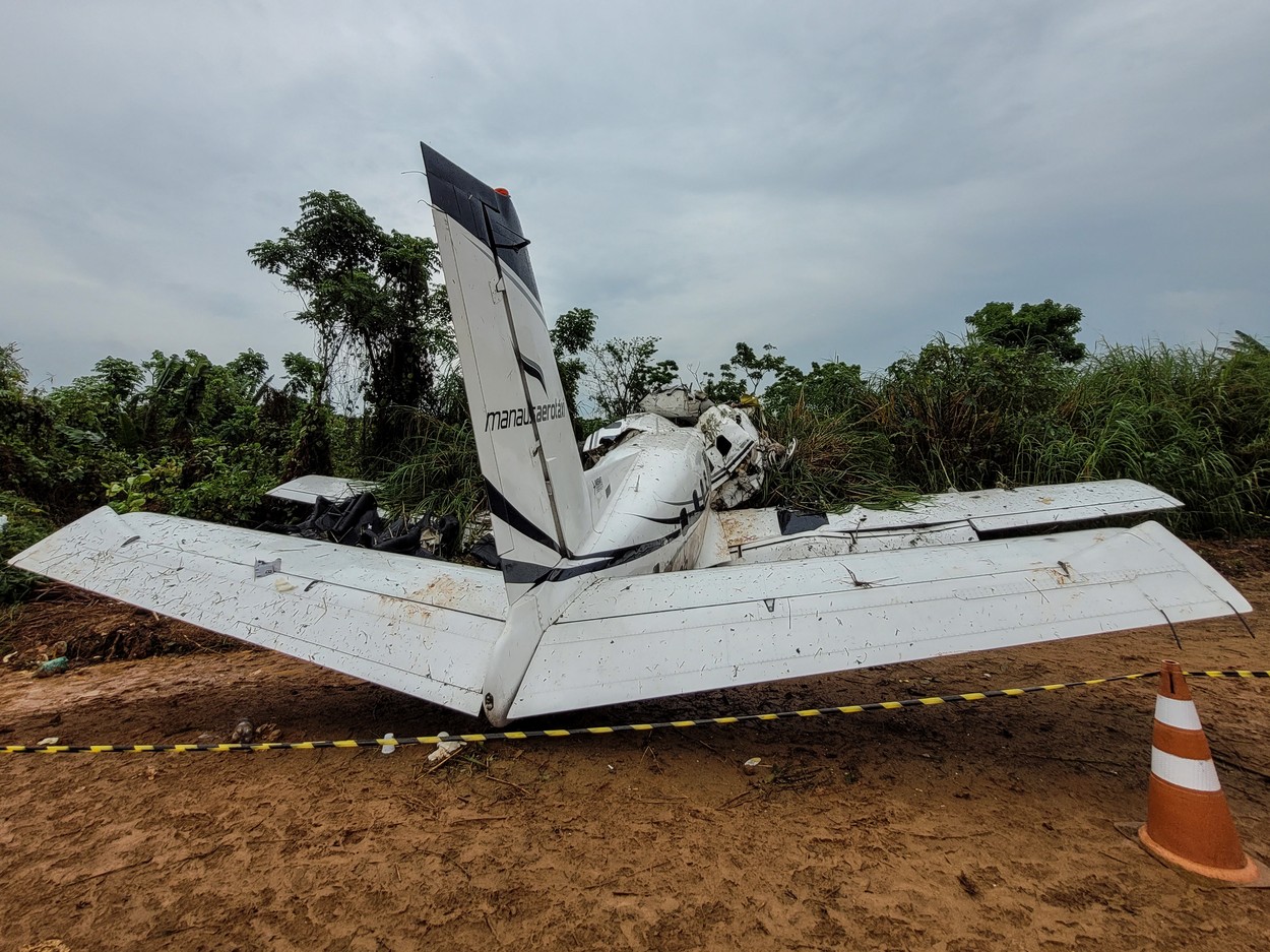 14 persoane au murit după ce un avion s-a prăbușit în Amazon