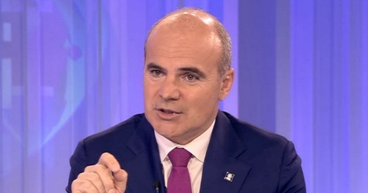 PNL nu rupe coaliţia, dar vrea remanieri. Rareş Bogdan: „Să fie puţin energizat Guvernul în perspectiva toamnei destul de dificile”