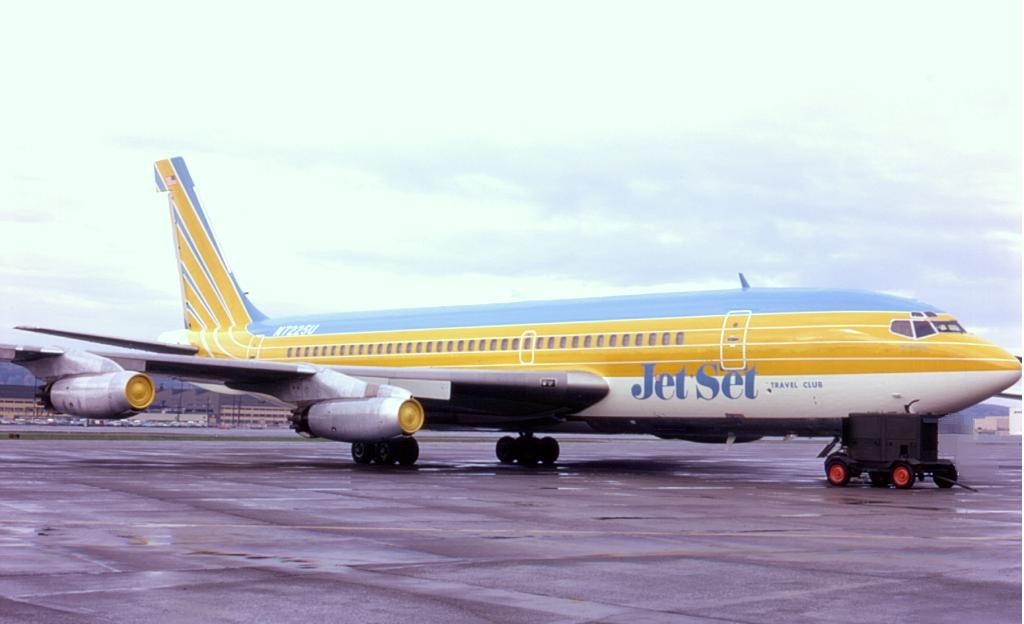 JETSET se deschide într-un avion Boeing 727-200 dezafectat