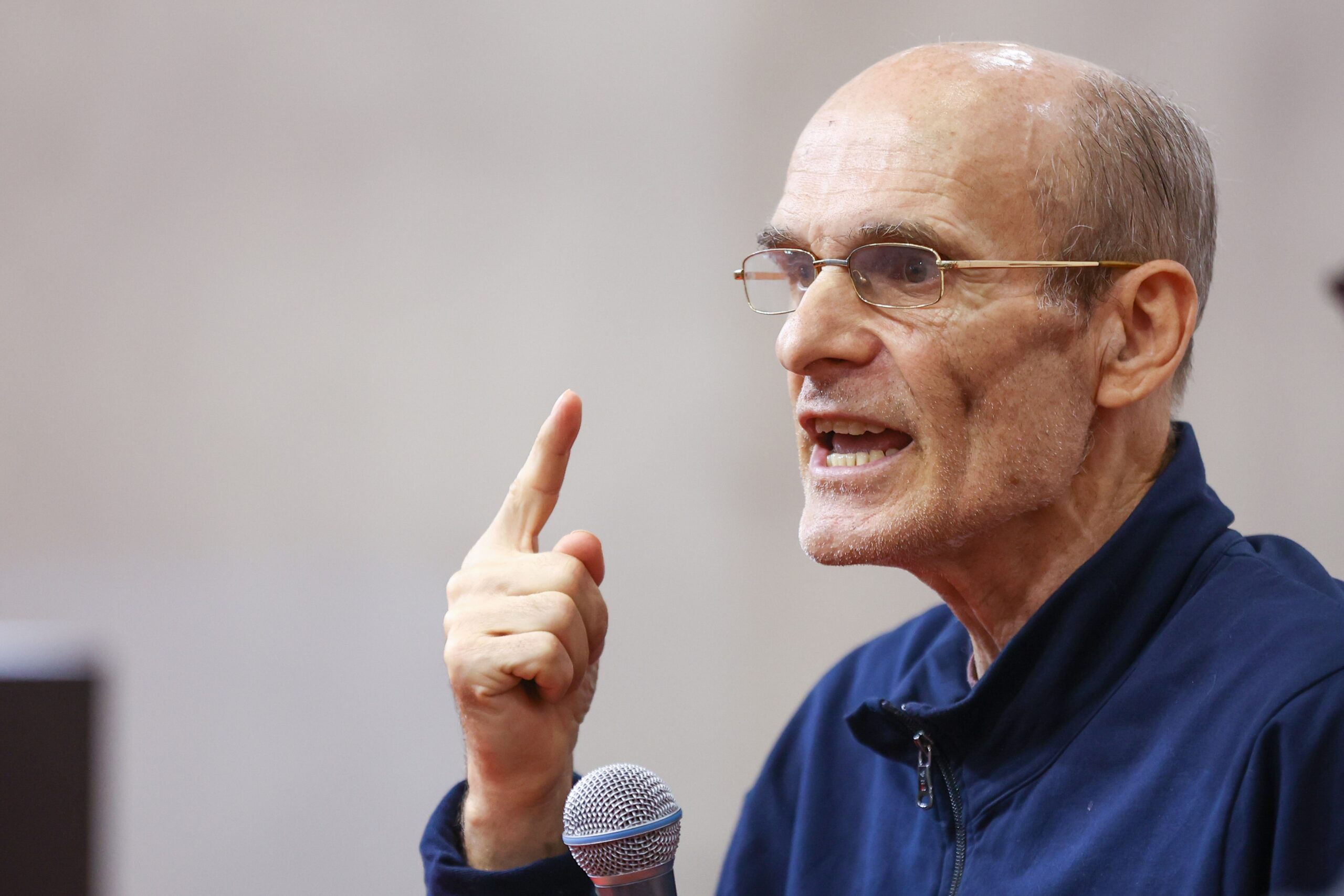 Reacția lui CTP după dezvăluirile despre Nicolae Ciucă: „Se aruncă voios cu fundul în toate jilțurile pe care i le-a împins Iohannis”