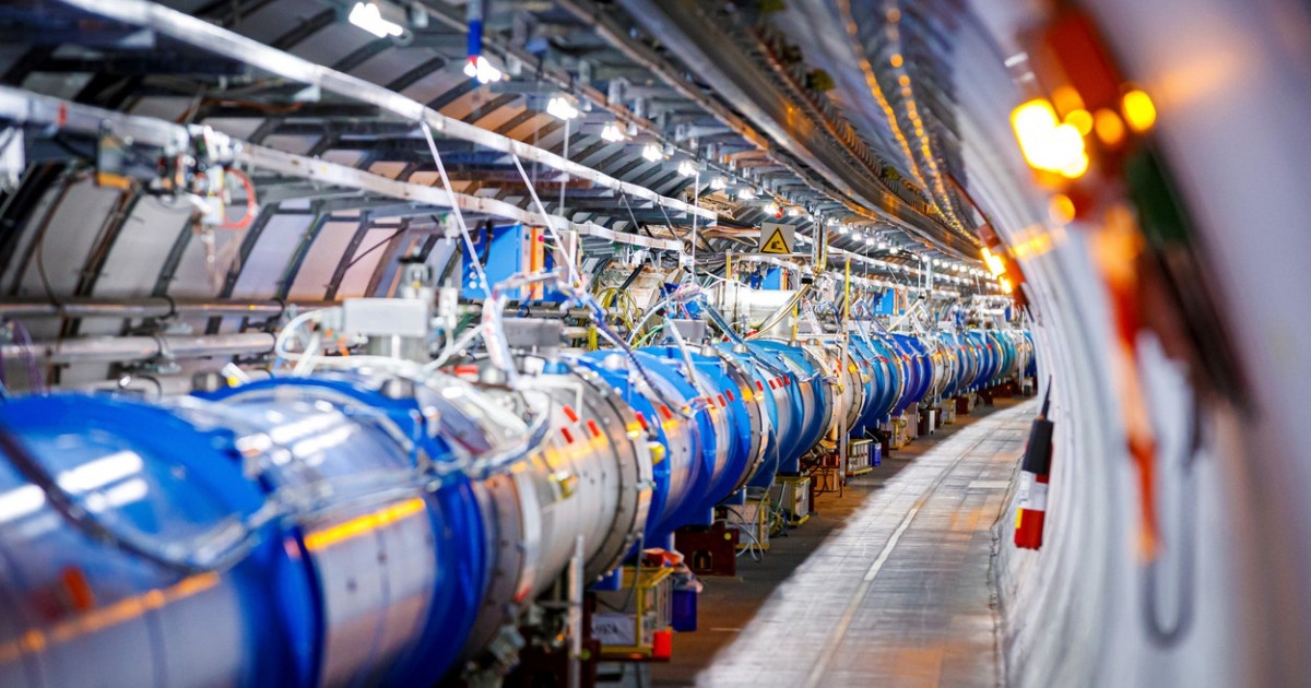 Materia întunecată a Universului poate fi scoasă la lumină. Cercetătorii de la CERN vor să construiască un nou accelerator de particule