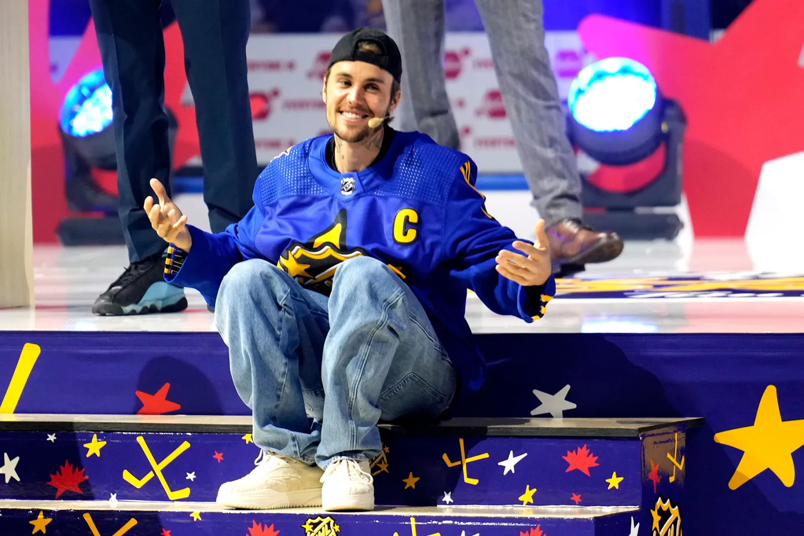 VIDEO. Justin Bieber revine pe scenă? Cântărețul a interpretat mai multe piese în Toronto după un an de pauză