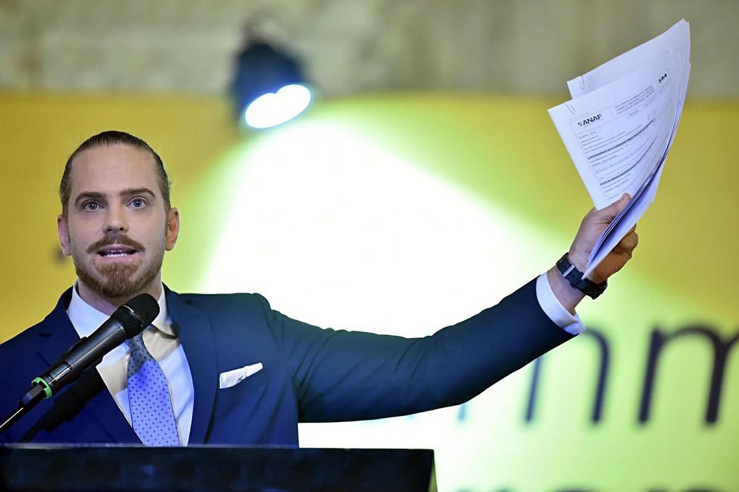 Ilan Laufer anunță separarea FIN de George Simion și de Alianța AUR. Acuzațiile grave pe care le aduce