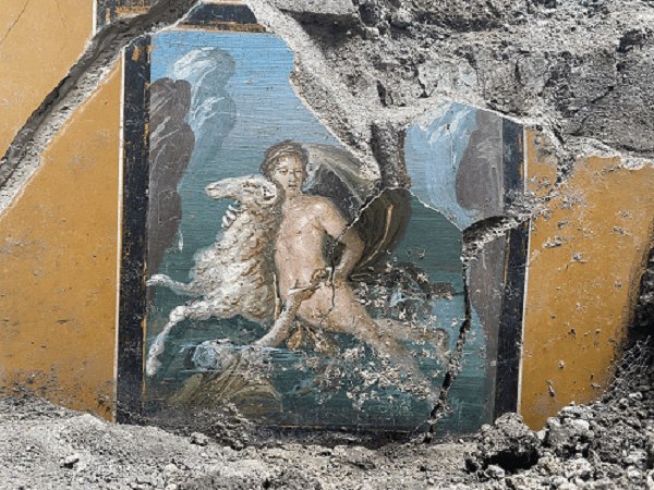 Fresce de mare valoare, descoperite în Italia, în timpul săpăturilor în Pompei VIDEO