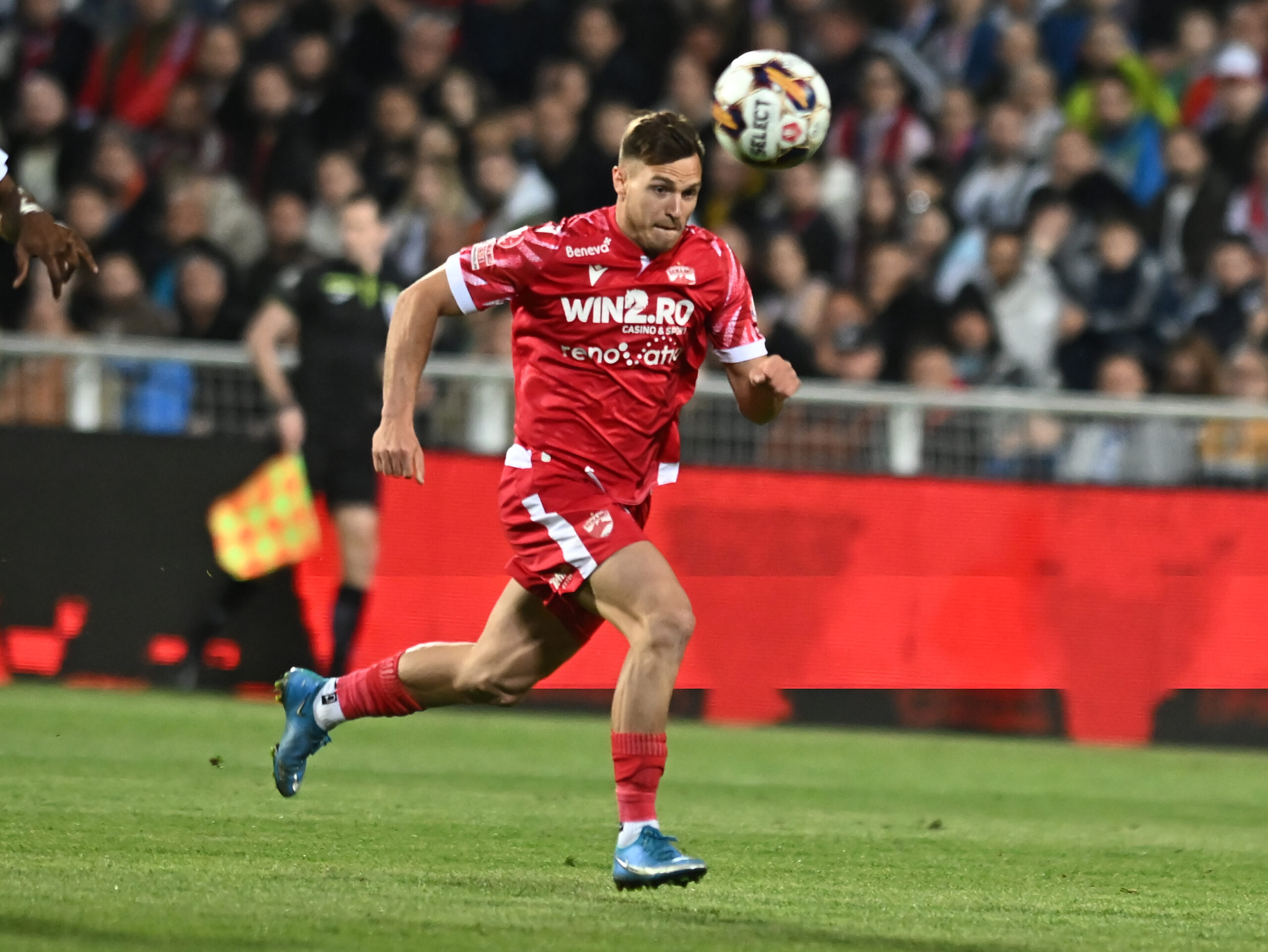 Dennis Politic a răbufnit după ce echipa sa a primit gol la ultima fază în meciul FC Botoșani
