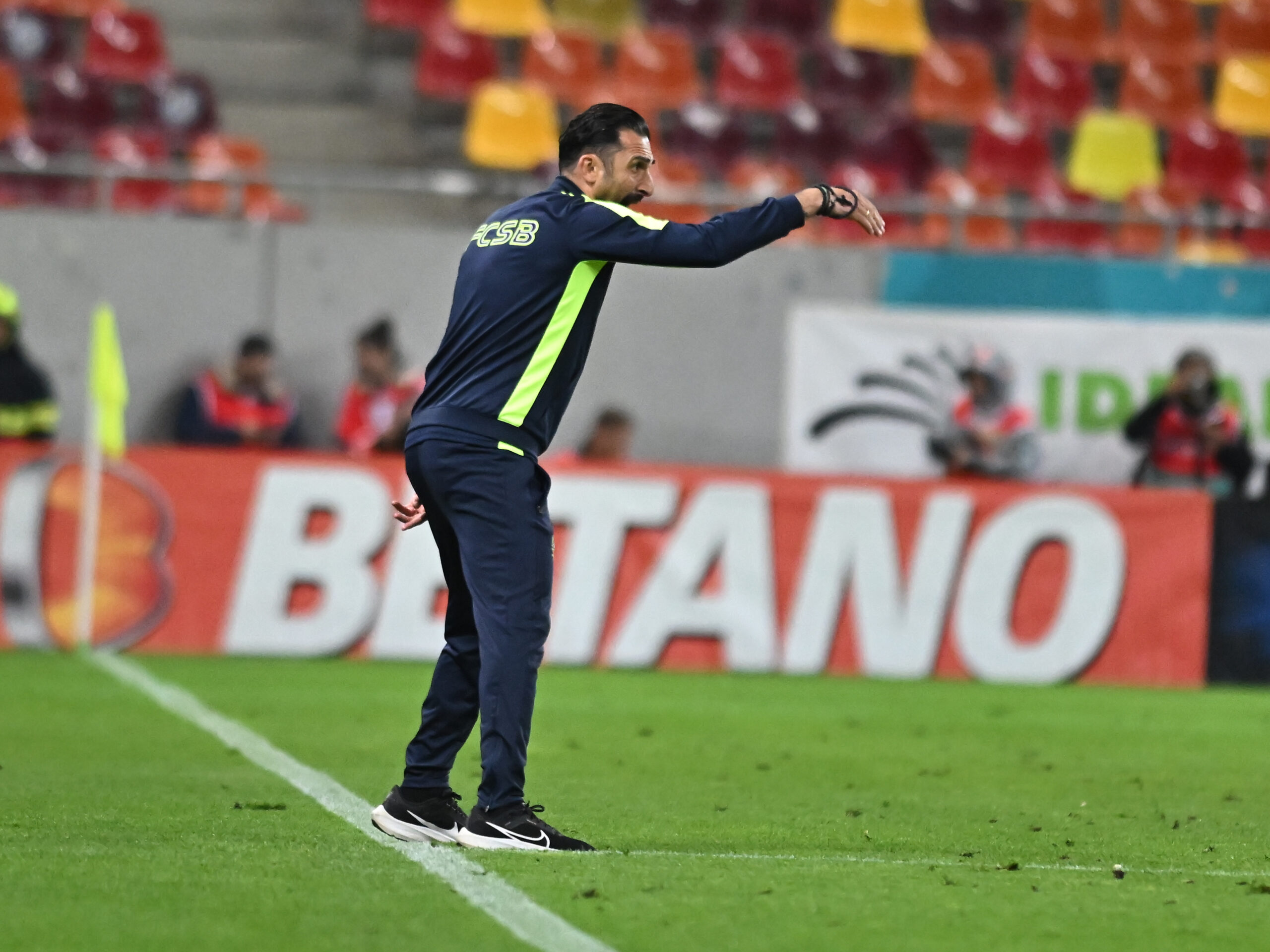 Două reveniri importante pentru FCSB