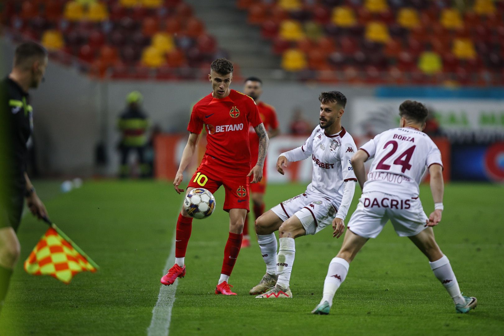 FCSB – Rapid 2-2 | Roș-albaștrii nu pierd și sunt la un pas de titlu de campioană