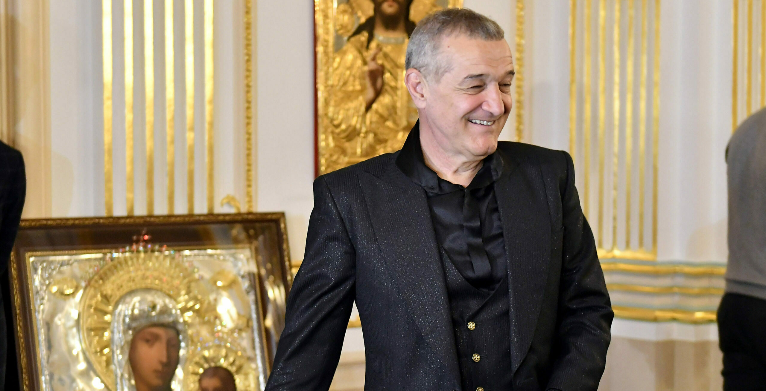 Unde a fost surprins Gigi Becali înainte de meciul care îi poate aduce titlul de campioană