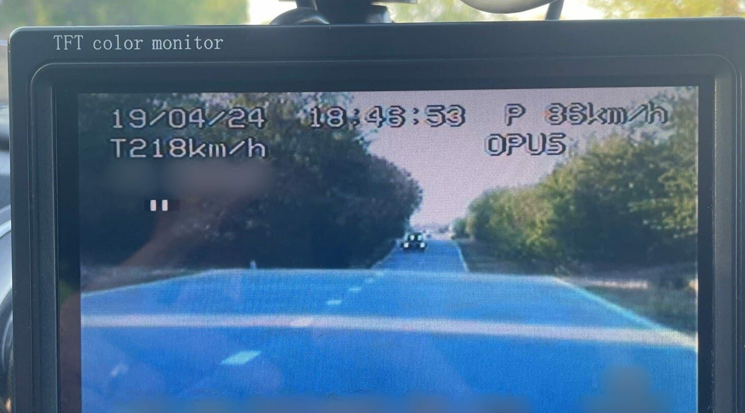 Șofer aflat aproape de comă ALCOOLICĂ, surprins de polițiștii din Dolj când conducea în afara localității cu 218 km/h