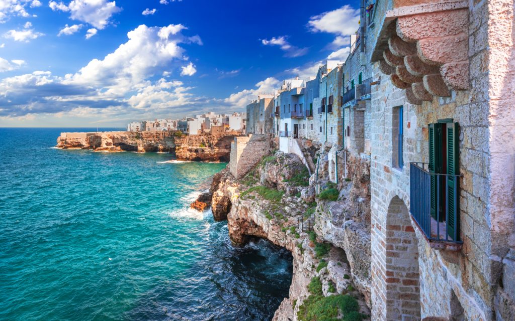 Unde călătorești? Circuitul în Puglia cuprinde 18 orașe și insule