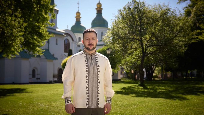 Mesajul lui Zelenski de Paște: „Ucrainenii îngenunchează doar în rugăciune”