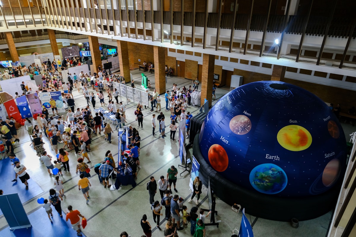 SpaceFEST te așteaptă la Universitatea Politehnică din București