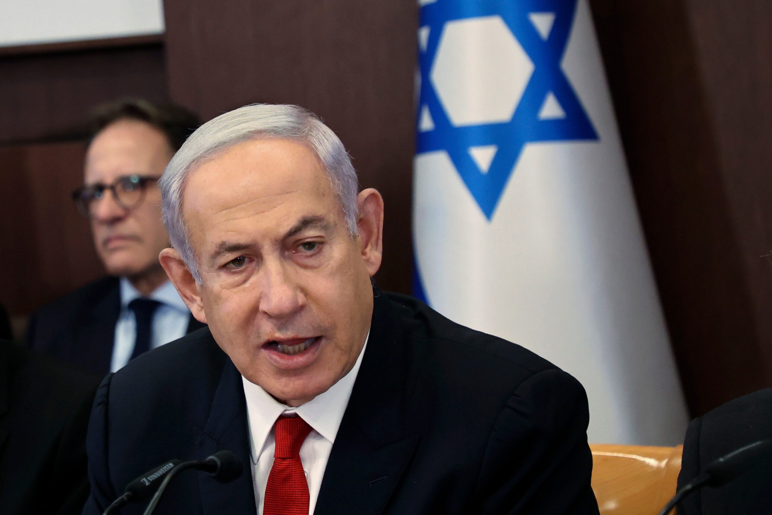 Premierul Netanyahu și-a scurtat vizita în SUA în urma atacului sângeros asupra localității Majdal Shams și avertizează Hezbollah că va plăti scump