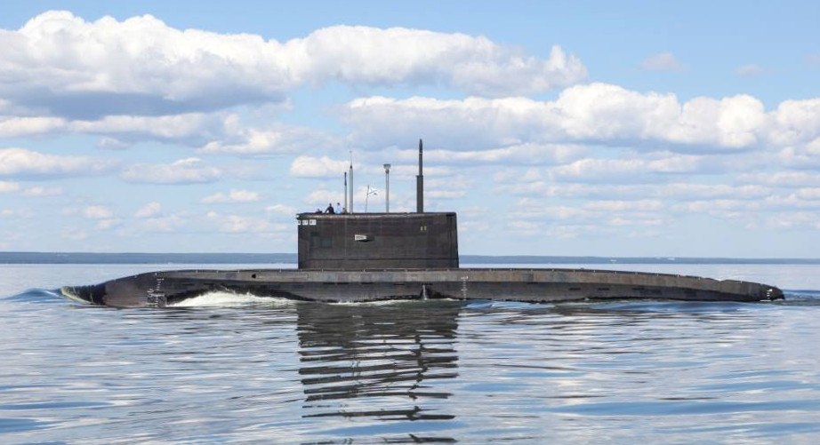 Ucrainenii au lovit submarinul rus „Rostov-pe-Don” în portul Sevastopol. Submersibilul, abia reparat, s-a scufundat