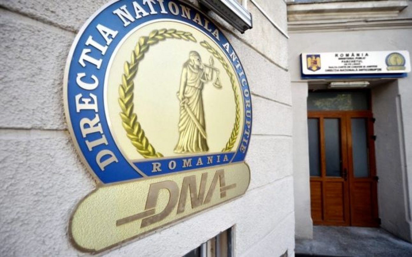 DNA va ancheta plângerea lui George Simion împotriva lui Nicolae Ciucă legată de cartea sa. AUR: Vorbim despre o sumă de peste două milioane de euro