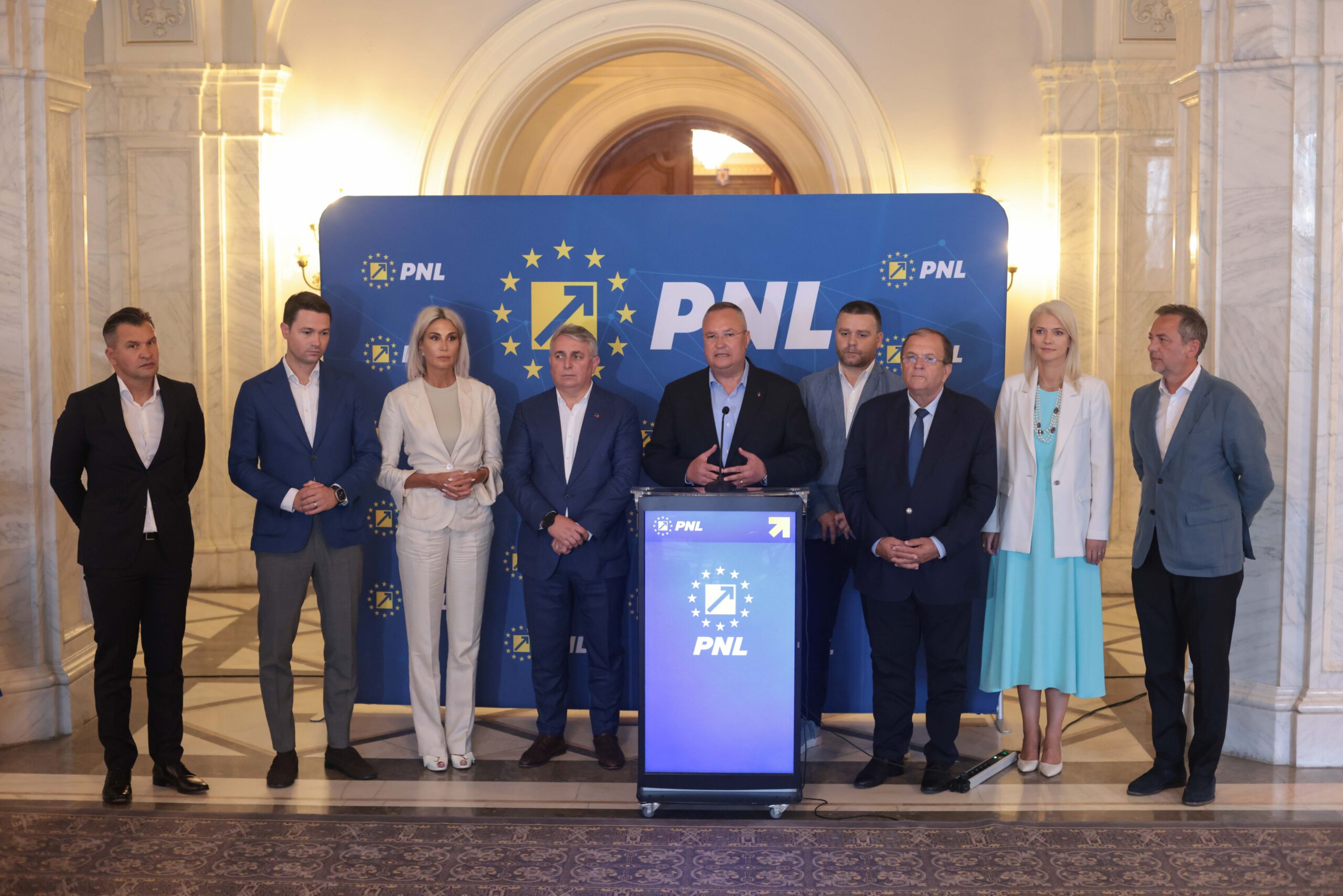 Ciucă, votat în unanimitate de conducerea PNL pentru prezidențiale: „Am convingerea că vom reuşi să intrăm în turul doi”