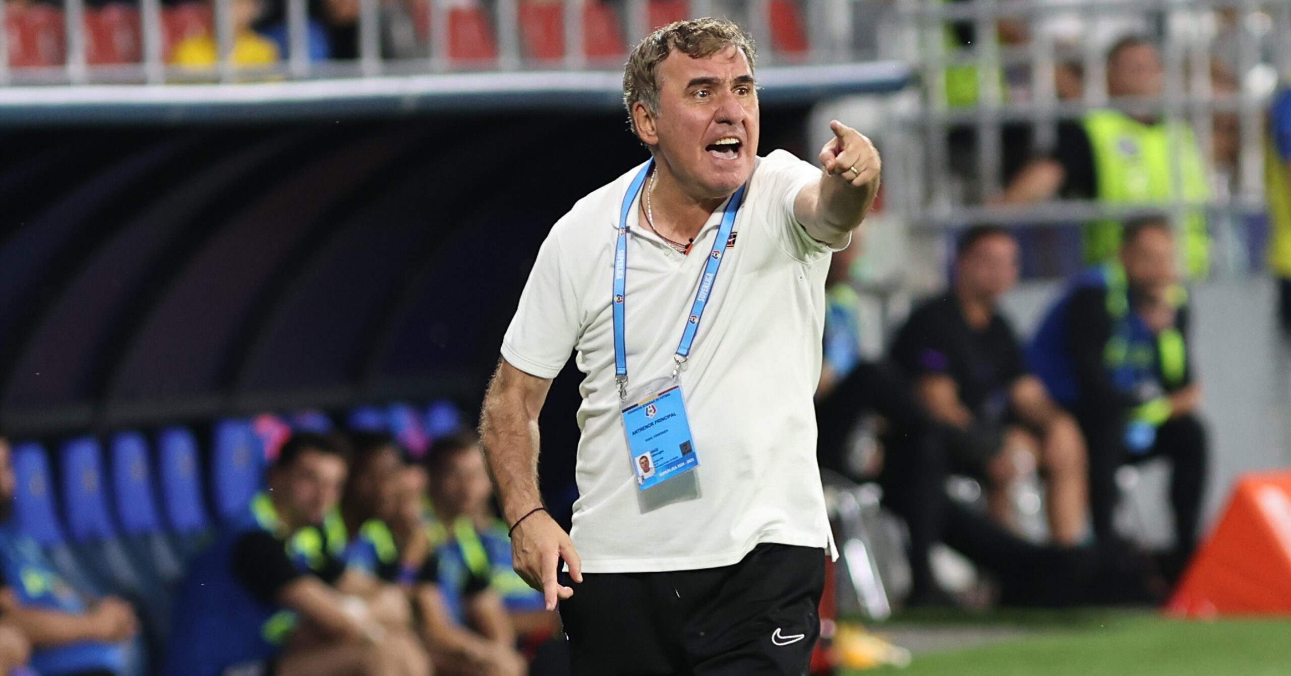 Fază controversată în FCSB – Farul Constanța! Penalty dat cu VAR la 2-2, în minutul 90+2: ce lovitură pentru Gică Hagi!
