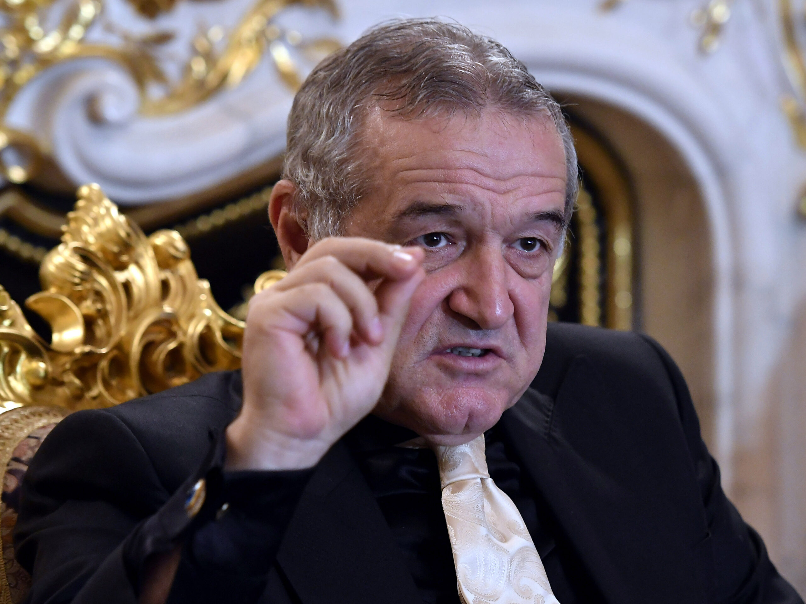 Gigi Becali a găsit înlocuitorul pentru Vlad Chiricheș. Îl costă 300.000 de euro și vine din Superliga
