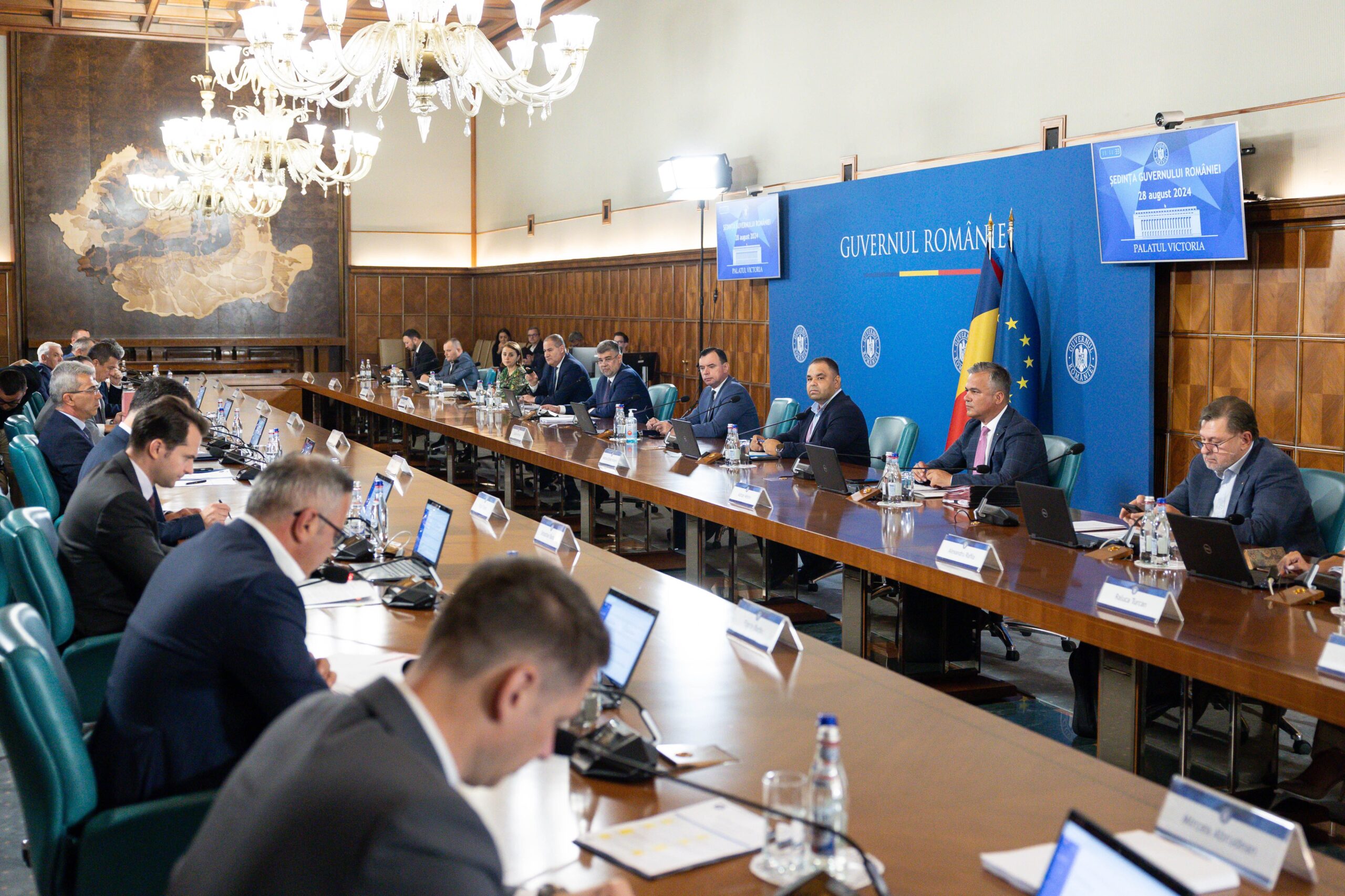 Neînțelegeri în Guvern pe tema pensiilor militarilor. Ședința Executivului se amână SURSE