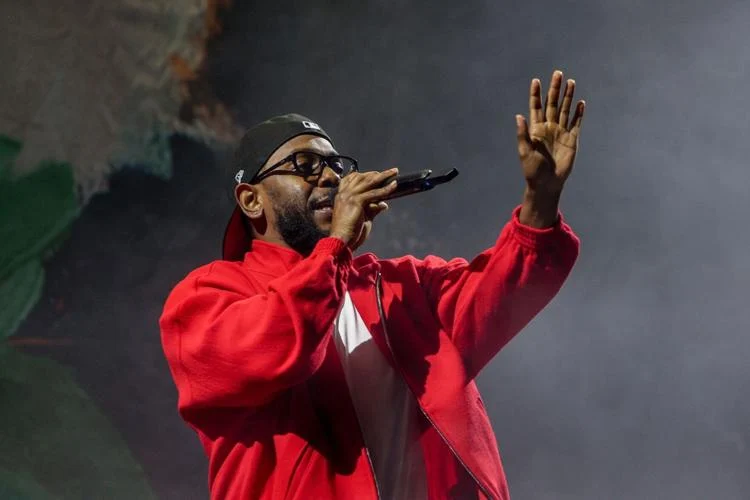 Kendrick Lamar va cânta în spectacolul din pauza Super Bowl 2025