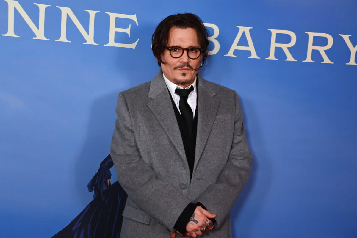 Johnny Depp lansează o expoziție de artă imersivă