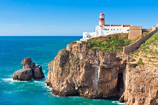 Descoperă coasta sălbatică a Algarveului în vestul Portugaliei