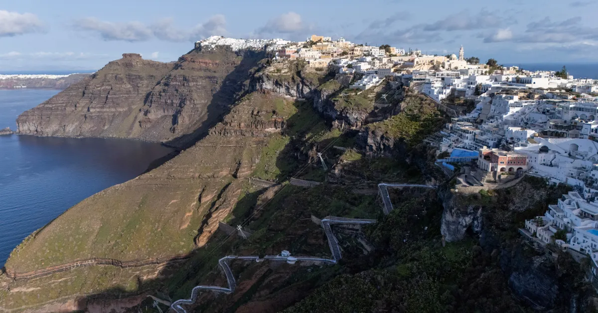Locuitorii din Santorini înfruntă noi temeri