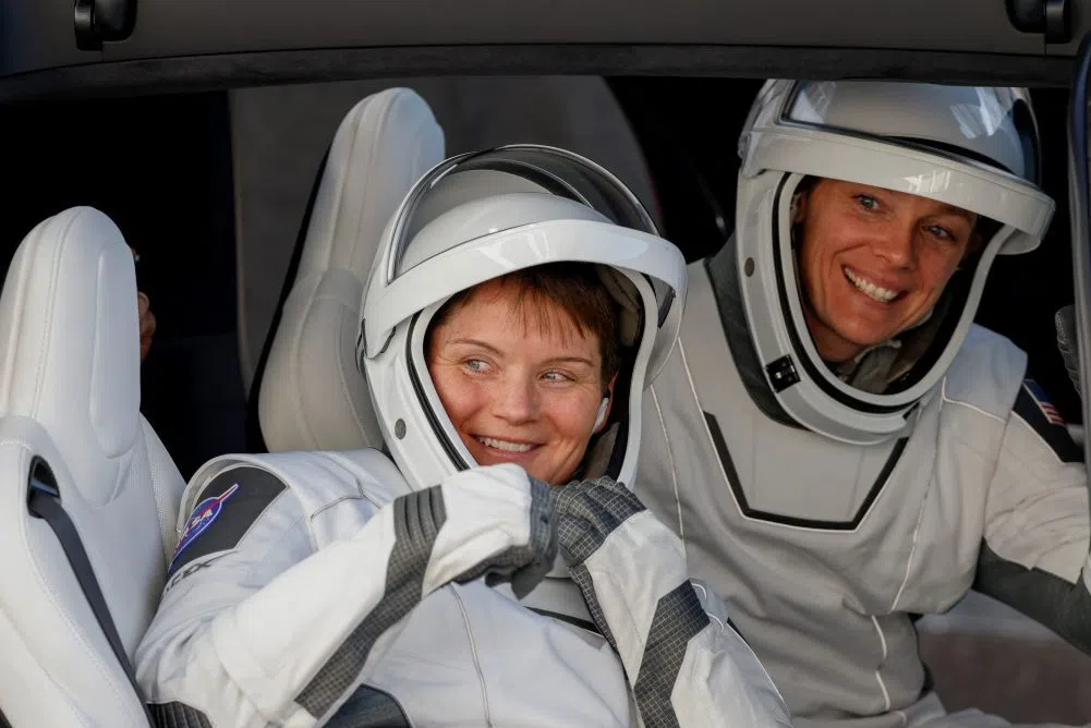 SpaceX trimite un nou echipaj la Stația Spațială Internațională