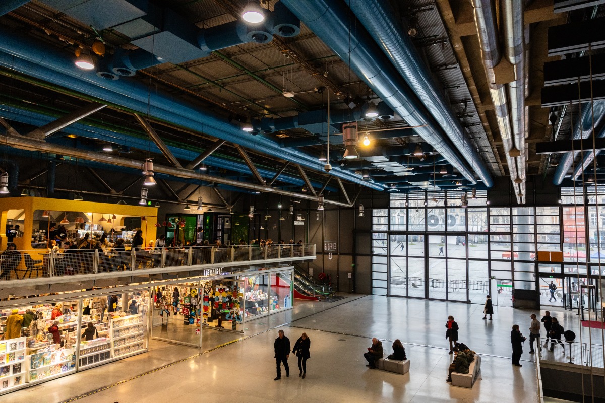 Muzeul Pompidou din Paris te invită la o ultimă vizită de spectacol