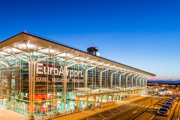 EuroAirport este singurul aeroport de unde ajungi în trei țări
