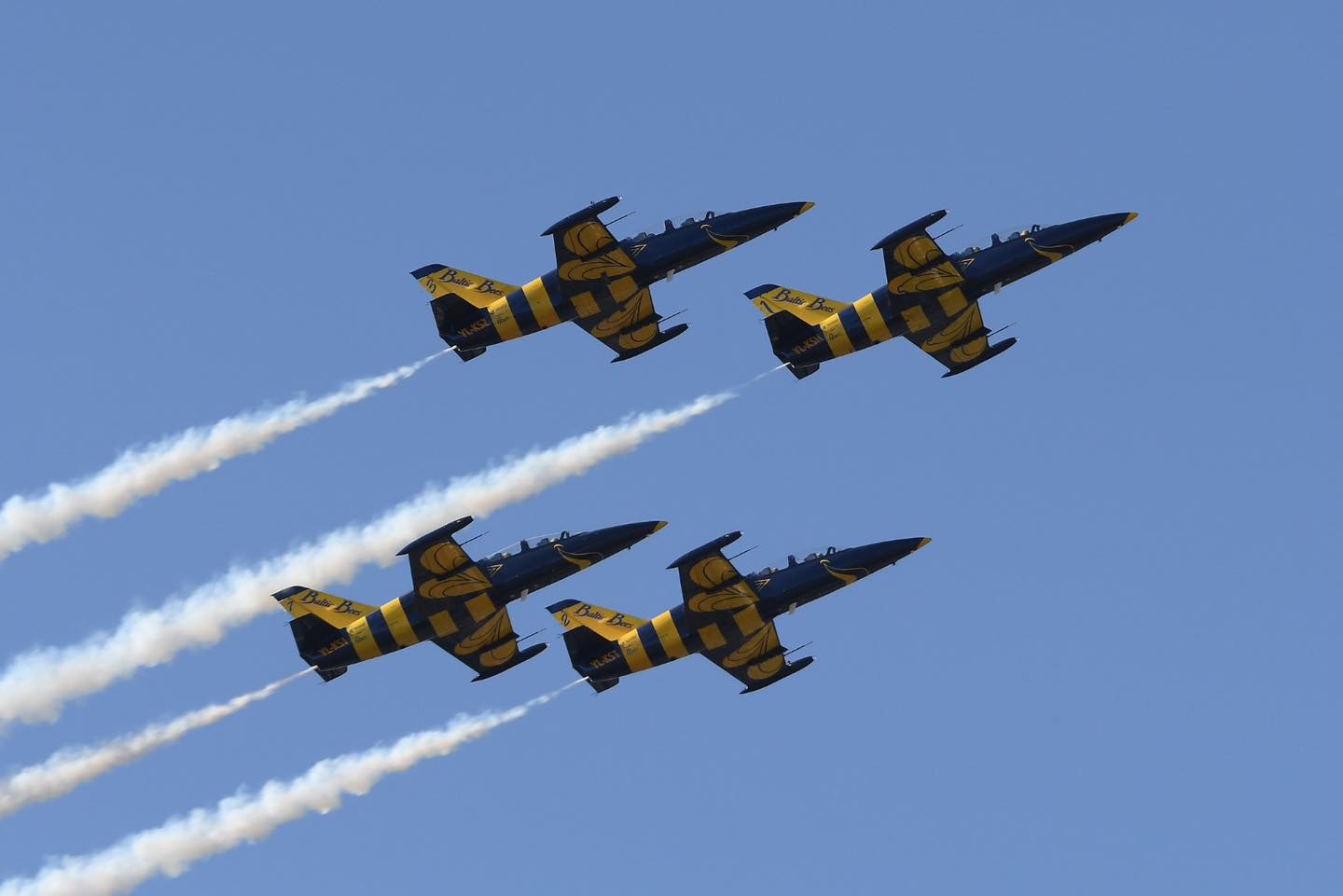 Ce vezi astăzi la Bucharest International Air Show?