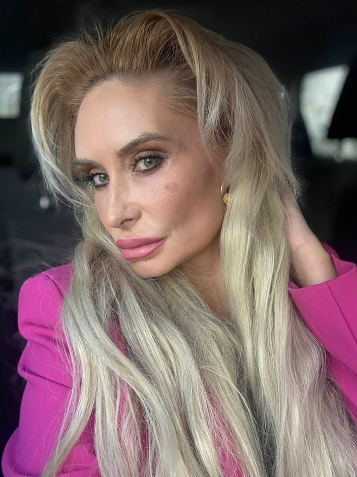 Stenograme. Numele lui Bolojan apare în dosarul avocatei care a luat mita de 60.000 de euro: „I-ai zis lu’ Ilie de mine? Să urgentăm!”