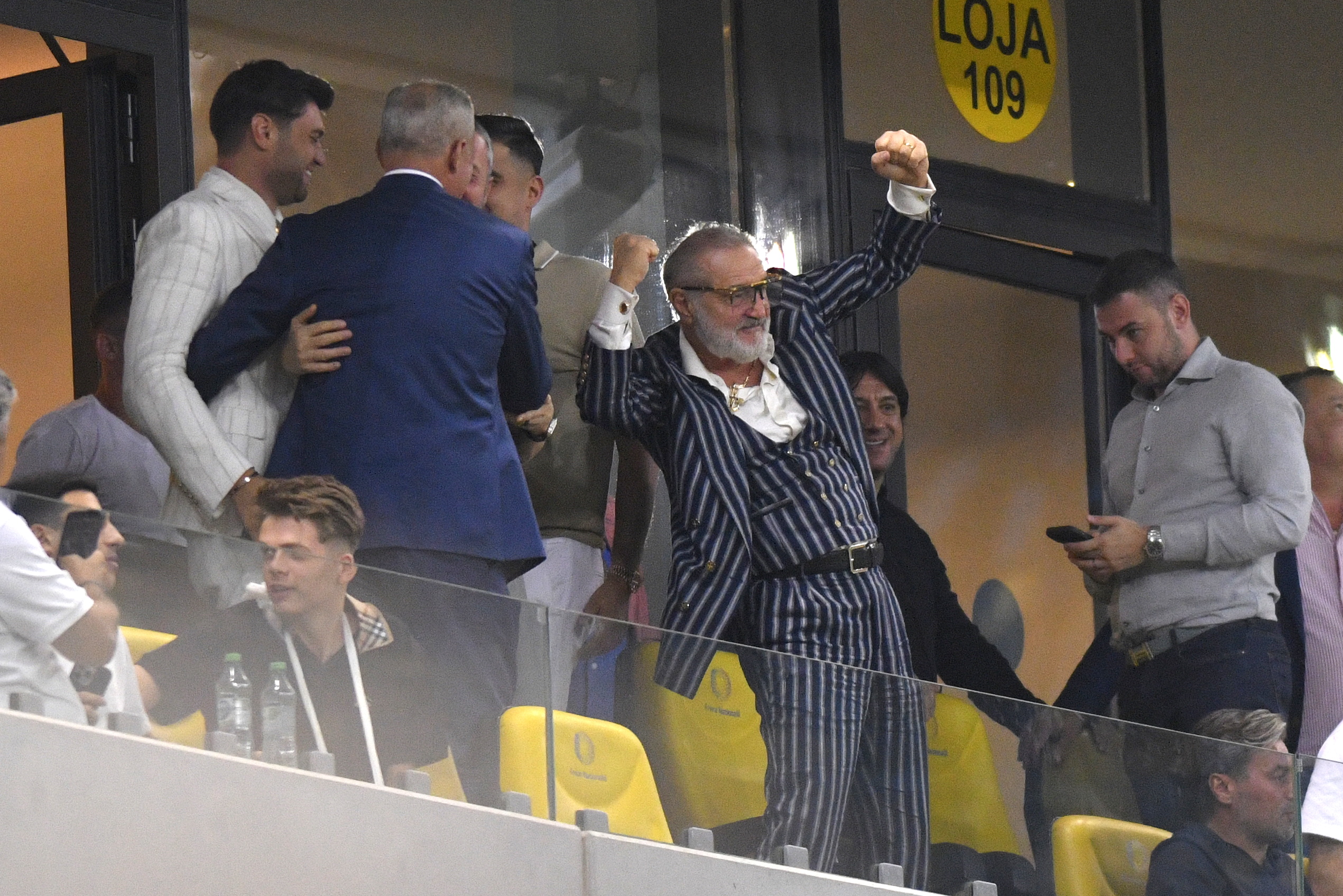 EXTRA Gigi Becali a dezvăluit secretul tinereții, care îl face și pe David Popovici invidios. La 67 de ani face în fiecare zi: „Am acasă, are 22 de metri”