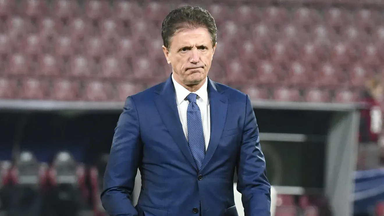 Gică Popescu s-a enervat și a avut un dialog încins cu Ilie Dumitrescu după ce „Mister” a semnat cu FRF: „Nu ne mai sugrumați”