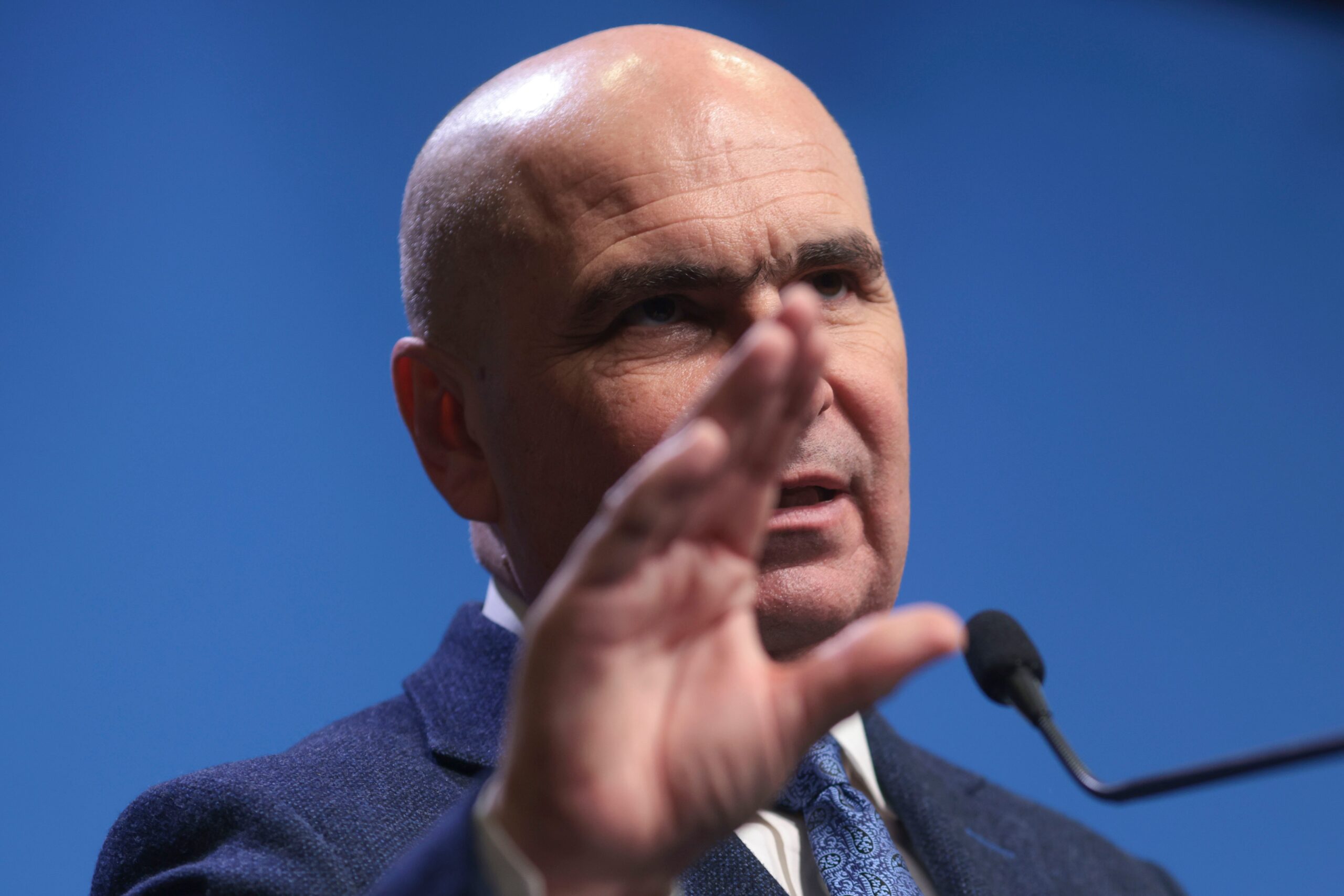 Bolojan, la recepţia de Ziua Naţională a Japoniei: „Este principala destinaţie a exporturilor româneşti în Asia”