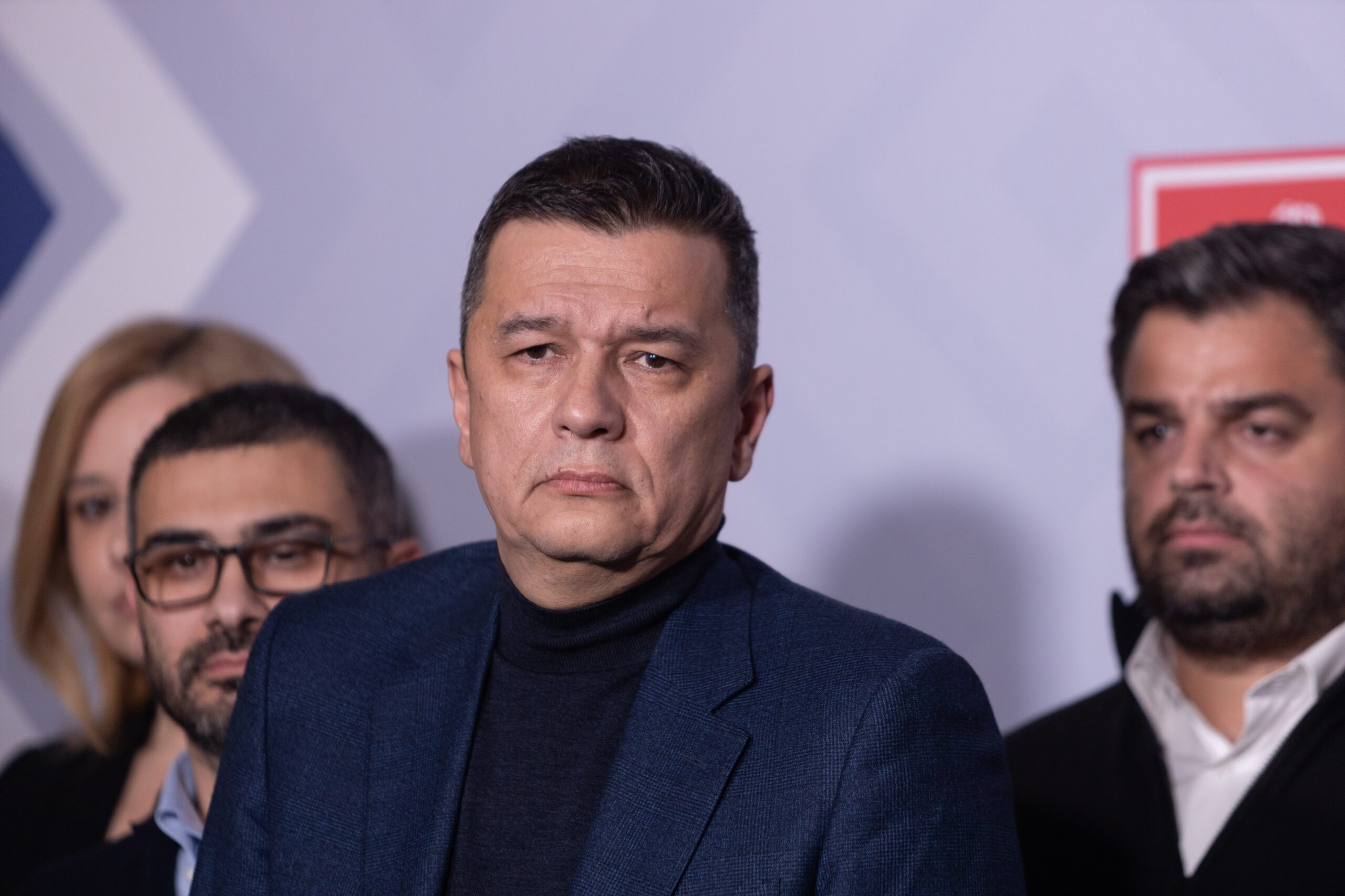 Sorin Grindeanu: PSD analizează rămânerea la guvernare. „Nu avem o obligaţie faţă de un premier vremelnic”
