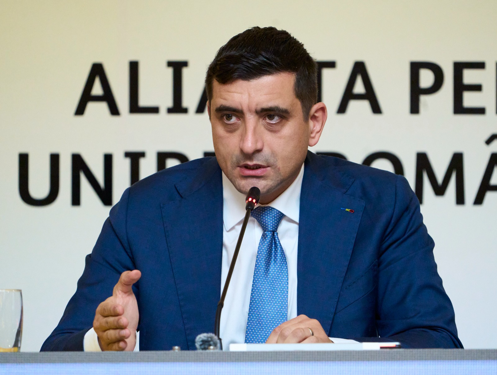 ”Nu avem încredere în conducătorii mici pe care îi avem”